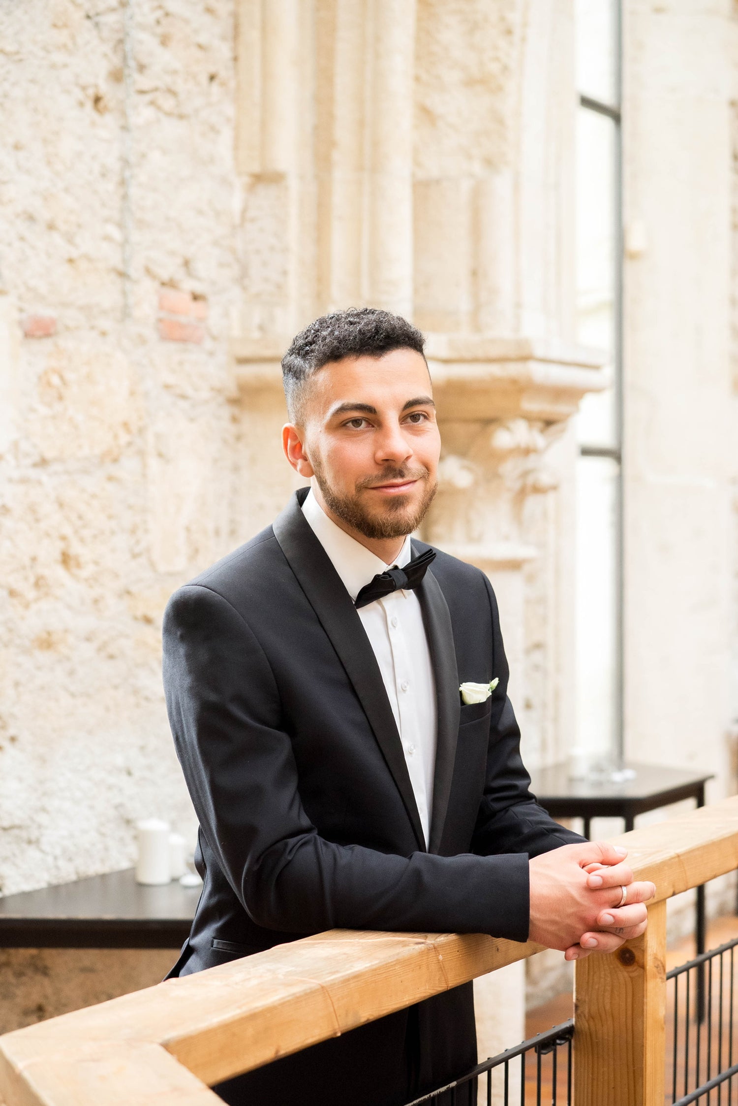 Confiez chaque détail à une wedding planner intuitive à La Rochelle pour un mariage fluide, élégant et profondément vous. The cosmic bride